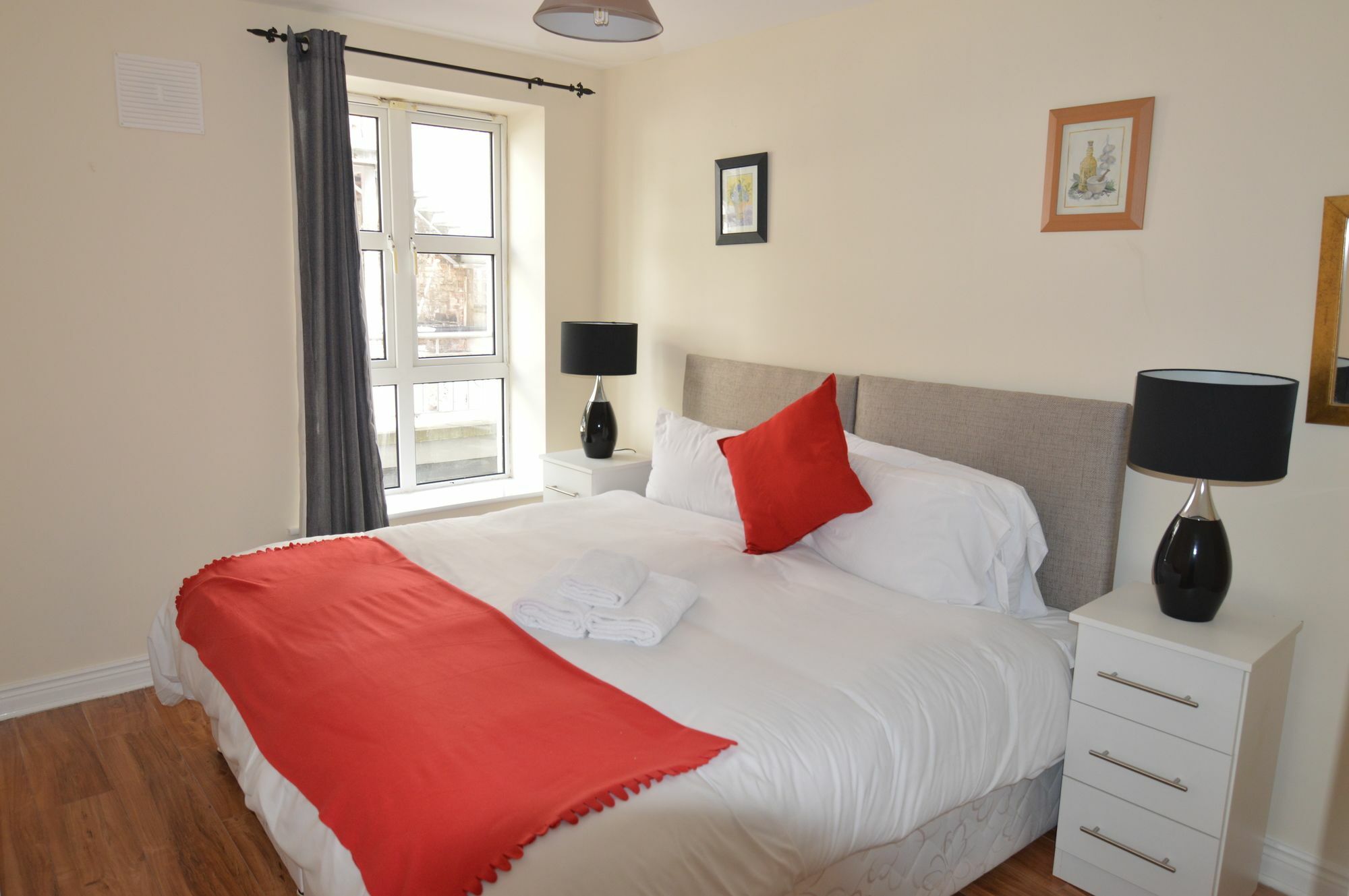 The Windmill Apartment Дъблин Екстериор снимка