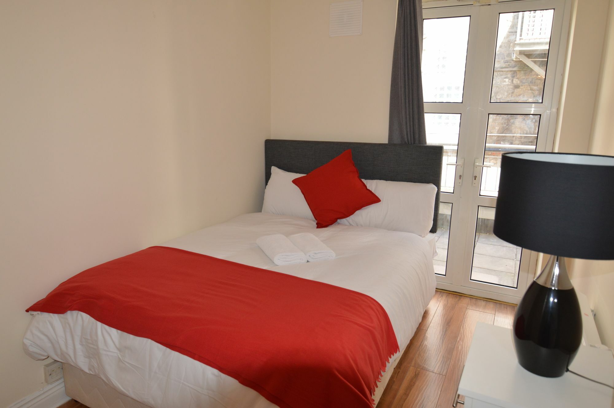 The Windmill Apartment Дъблин Екстериор снимка